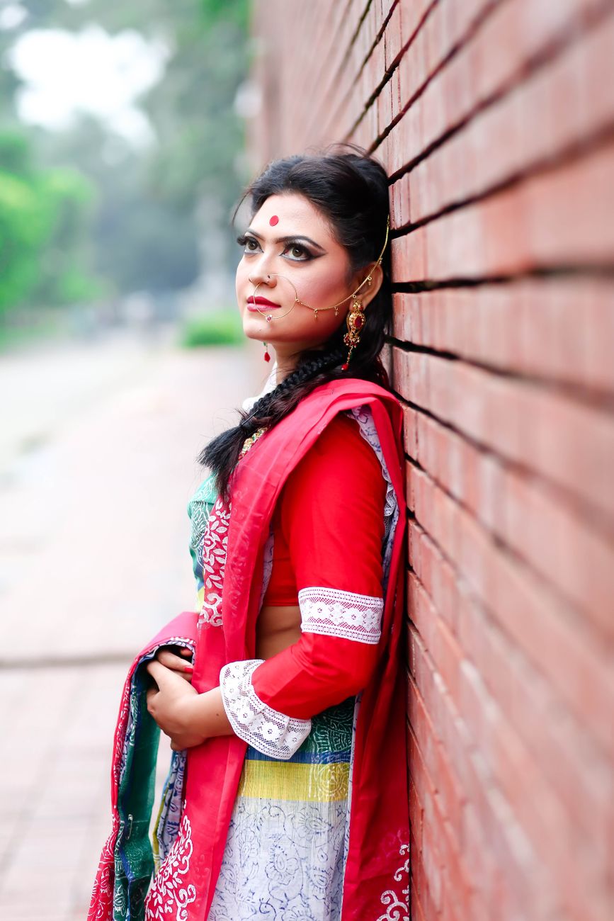 Zari Border Dupatta